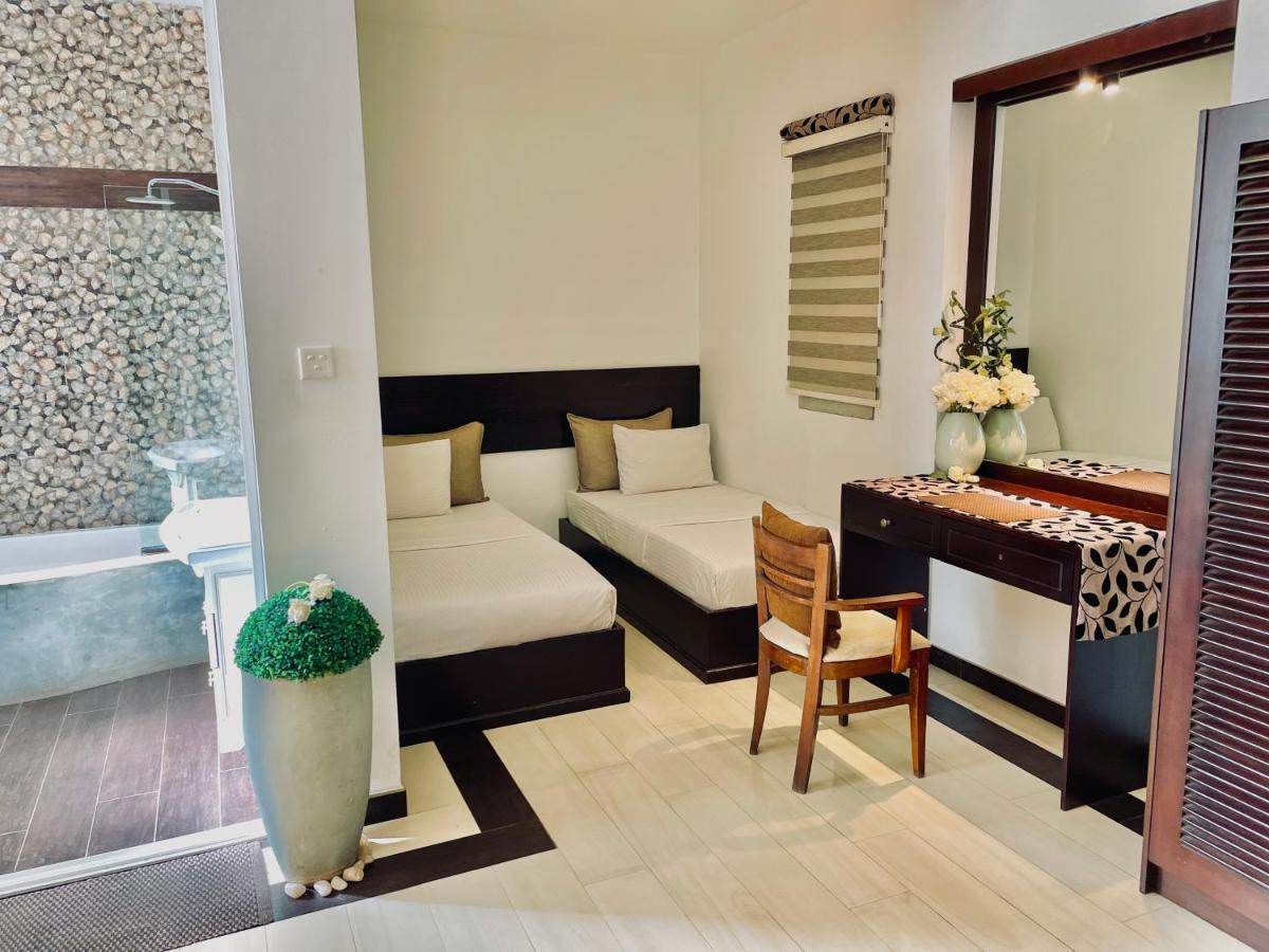 8 Plus Luxury Apartments Negombo Buitenkant foto