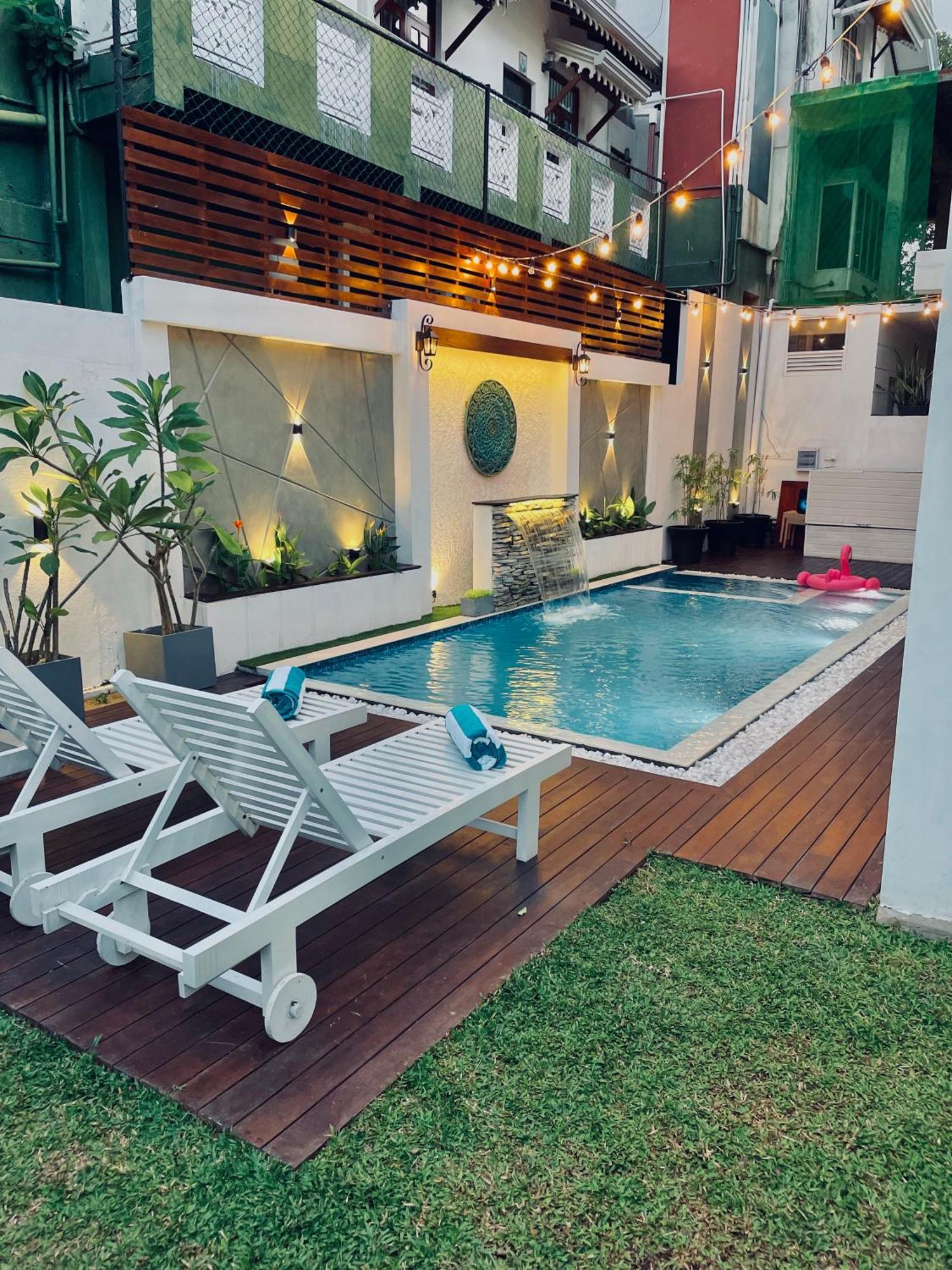 8 Plus Luxury Apartments Negombo Buitenkant foto