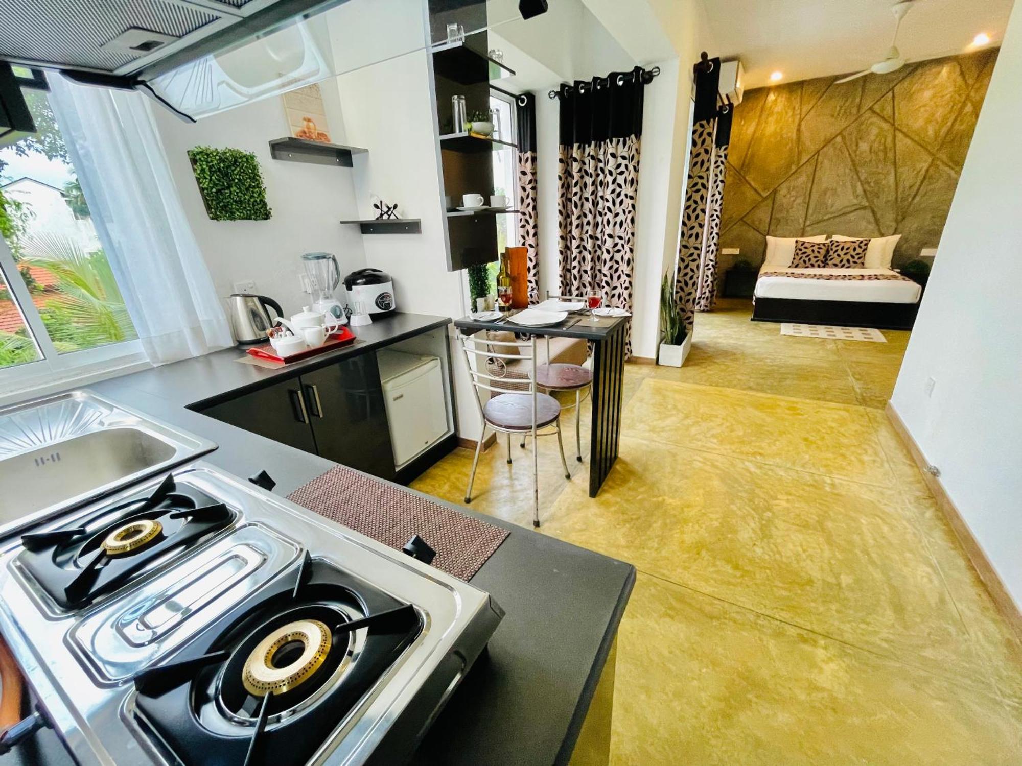 8 Plus Luxury Apartments Negombo Buitenkant foto